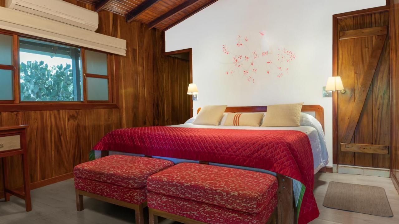 The Wooden House Hotel Puerto Villamil Zewnętrze zdjęcie