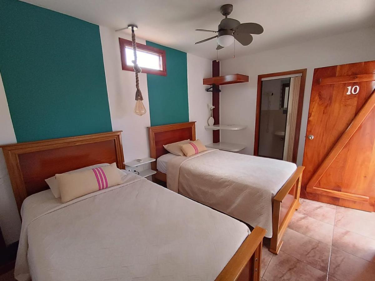 The Wooden House Hotel Puerto Villamil Zewnętrze zdjęcie