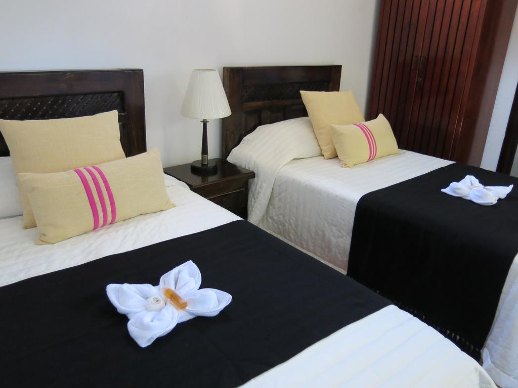 The Wooden House Hotel Puerto Villamil Zewnętrze zdjęcie