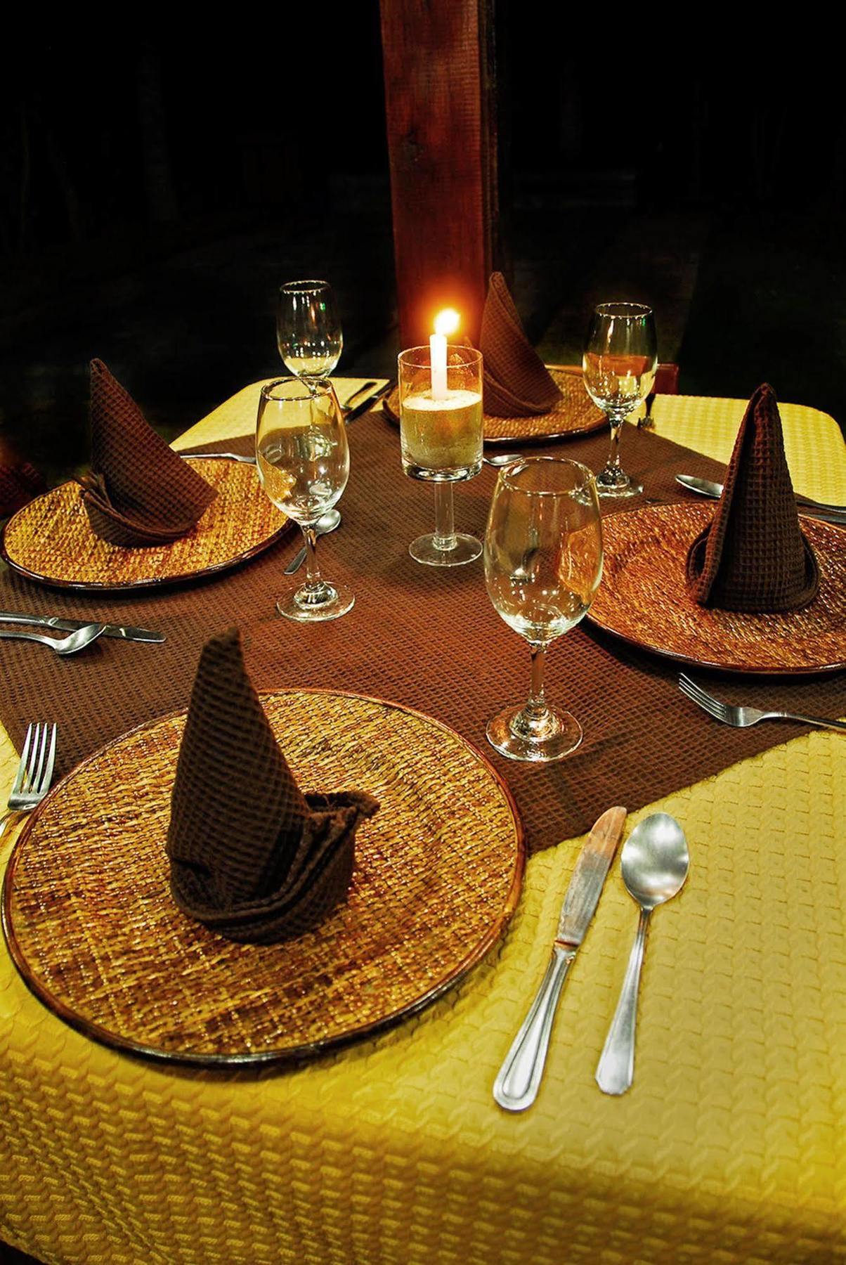 The Wooden House Hotel Puerto Villamil Zewnętrze zdjęcie