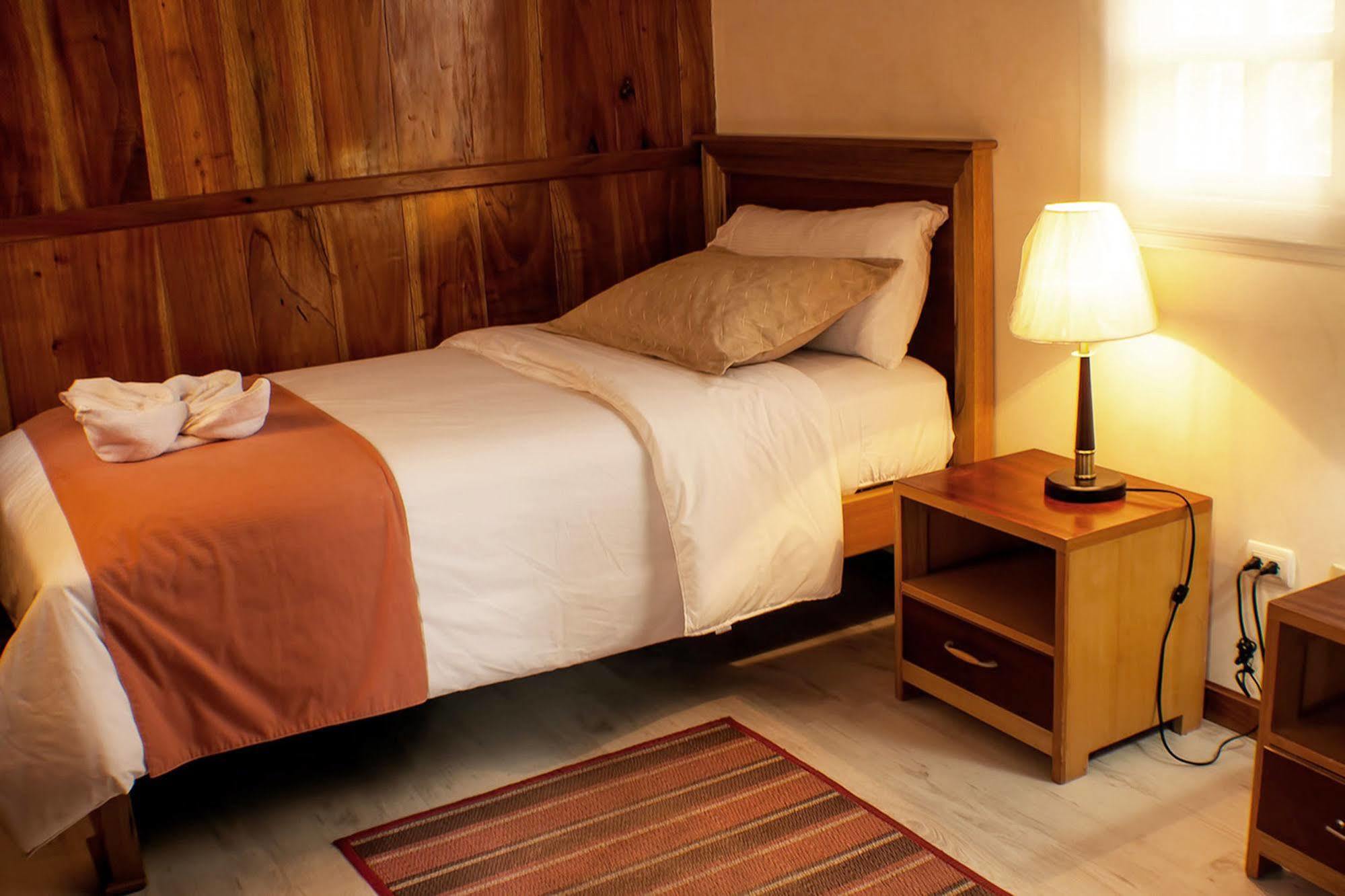 The Wooden House Hotel Puerto Villamil Zewnętrze zdjęcie